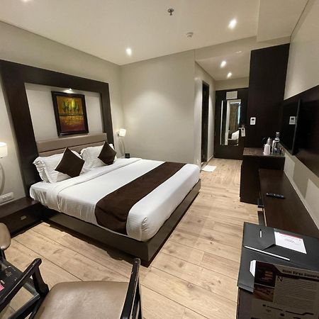 Hotel Virgo Sumeru Bhavnagar Bagian luar foto