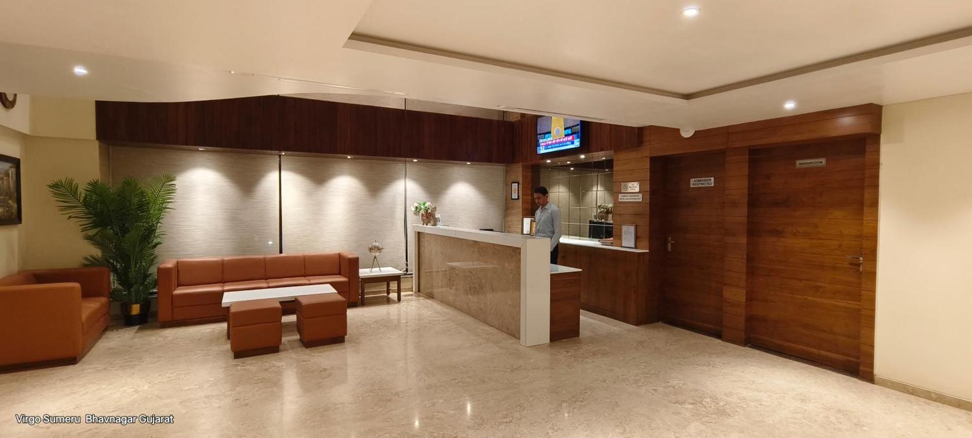 Hotel Virgo Sumeru Bhavnagar Bagian luar foto